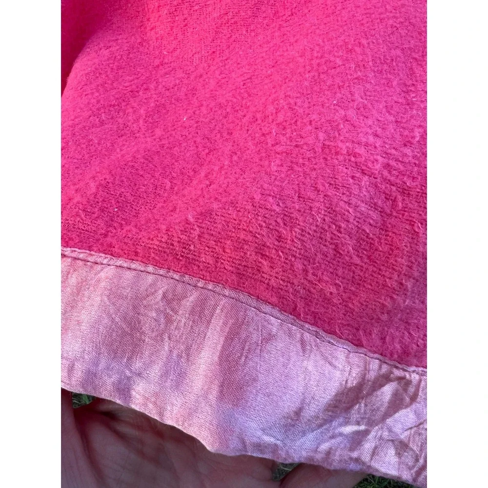 Vintage Pink Blanket Satin Trim Edge Midweight Retro Throw Fushia 72x75